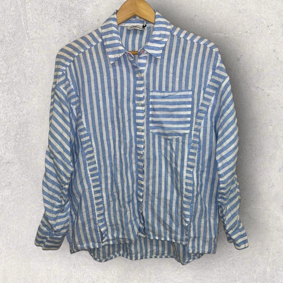 Vineyard Vines Tops - Vineyard vines 100% linen st Barths button down top